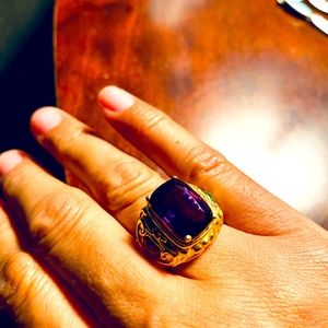 A beautiful 925 SF (silver filled) Princess ring.